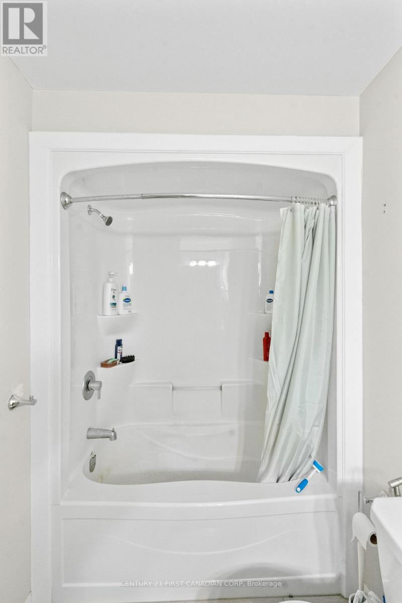 56 - 811 Sarnia Road, London North, Ontario  N6H 0K3 - Photo 21 - X12641700