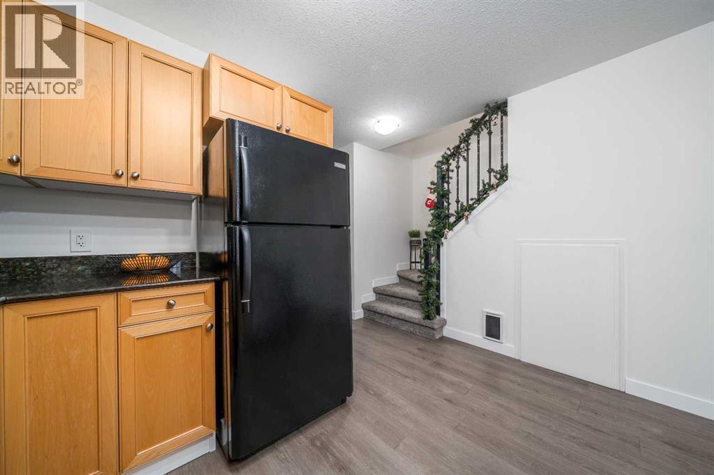 48 Somerset Lane Se, Medicine Hat, Alberta  T1B 0E7 - Photo 13 - A2275657