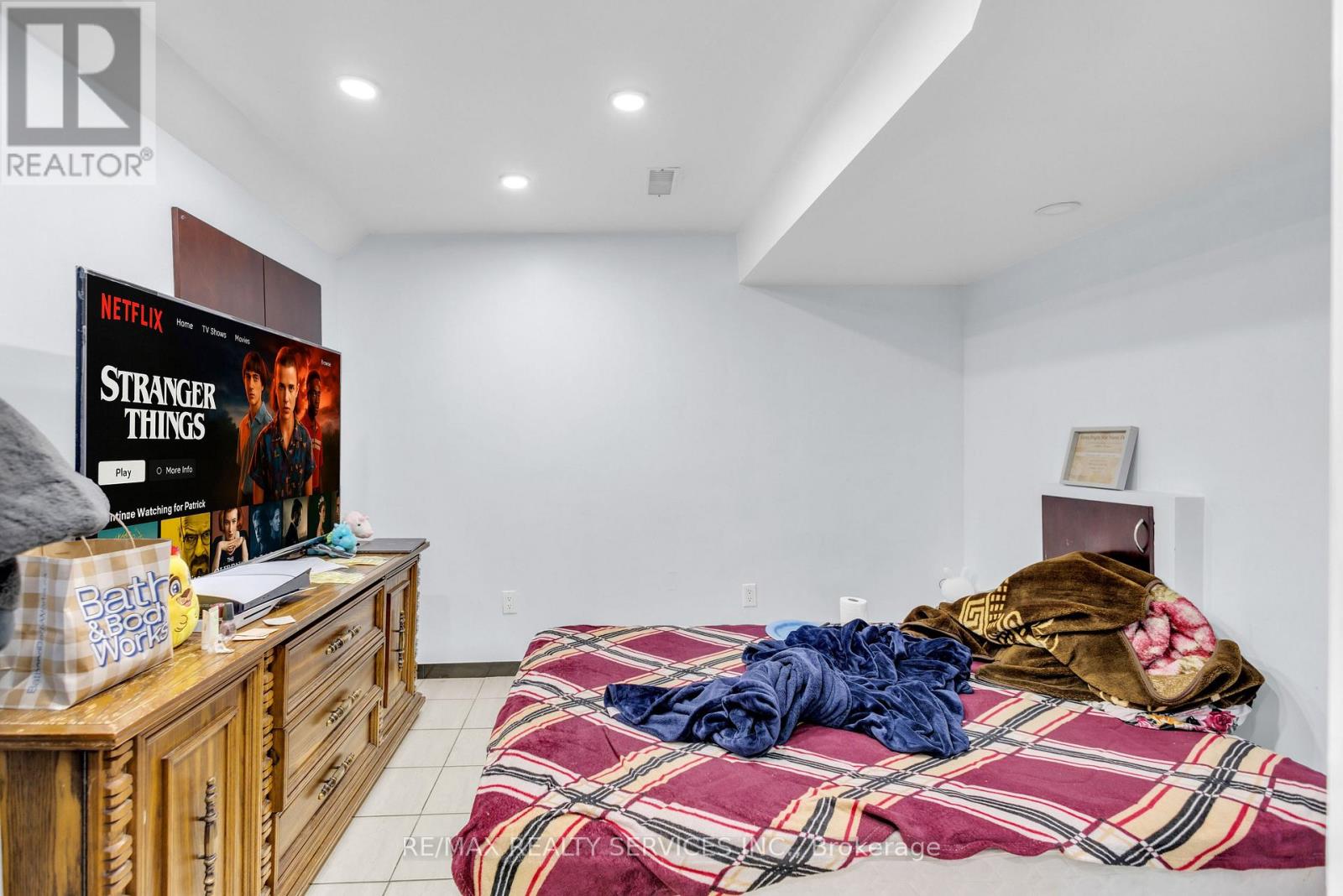 Upper - 108 Beavervalley Drive, Brampton, Ontario  L7A 3W6 - Photo 26 - W12473154