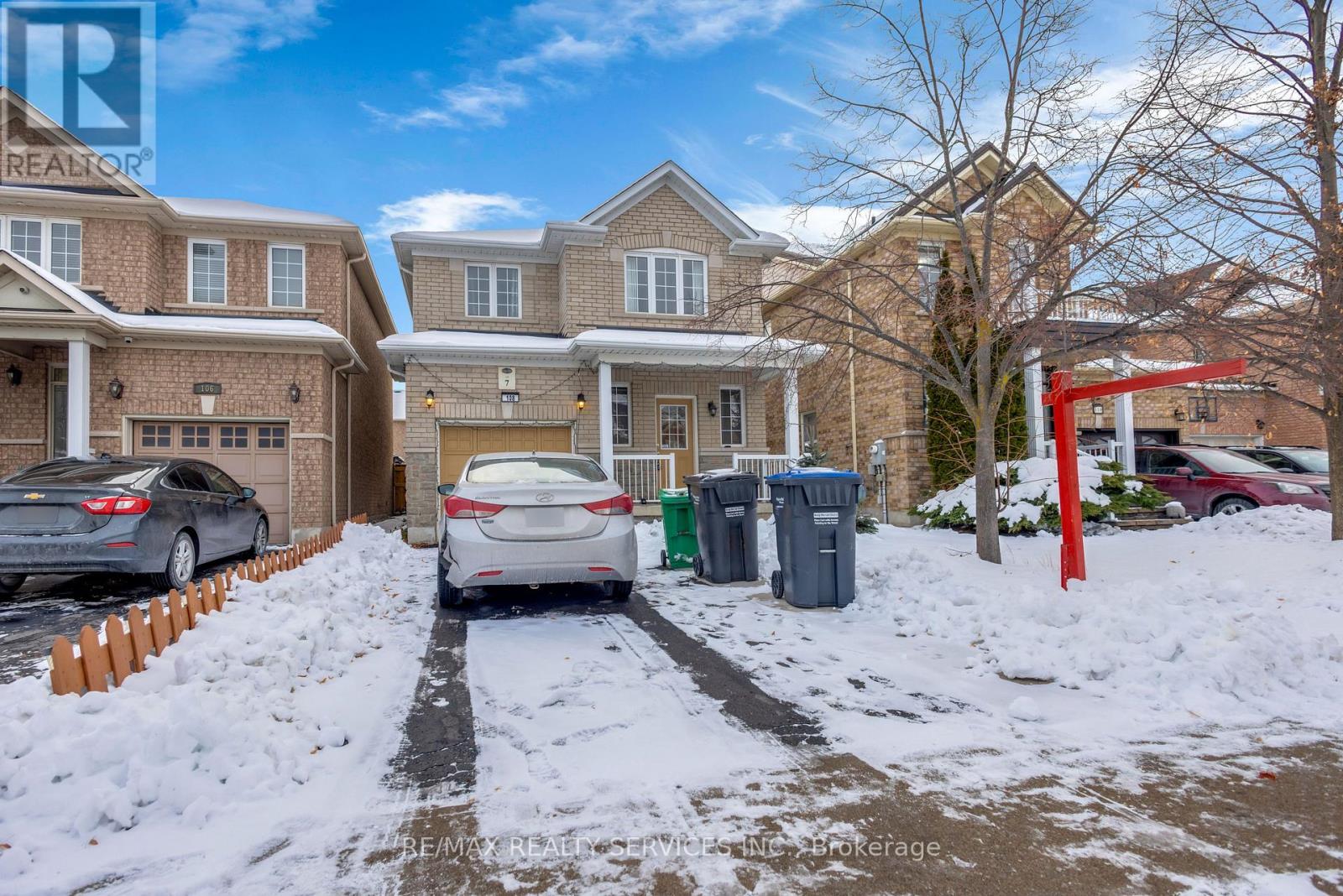 108 BEAVERVALLEY DRIVE, Brampton, Ontario