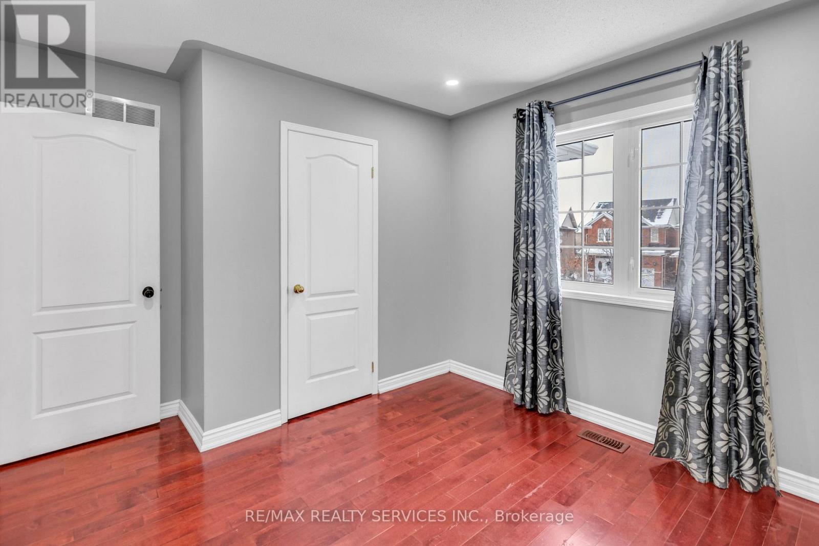 108 Beavervalley Drive, Brampton, Ontario  L7A 3W6 - Photo 13 - W12635740