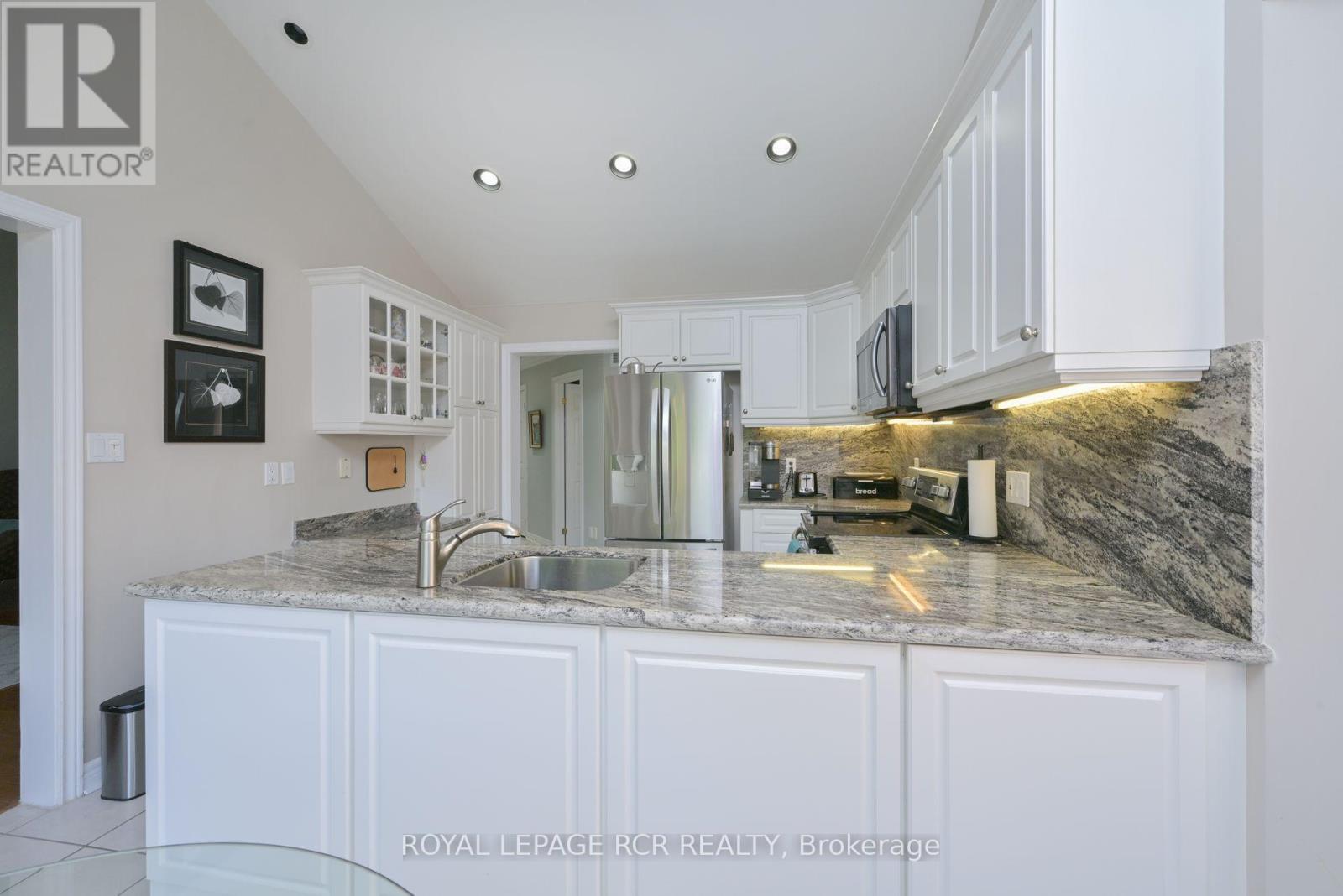 43 Bella Vista Trail, New Tecumseth, Ontario  L9R 2C7 - Photo 8 - N12425877