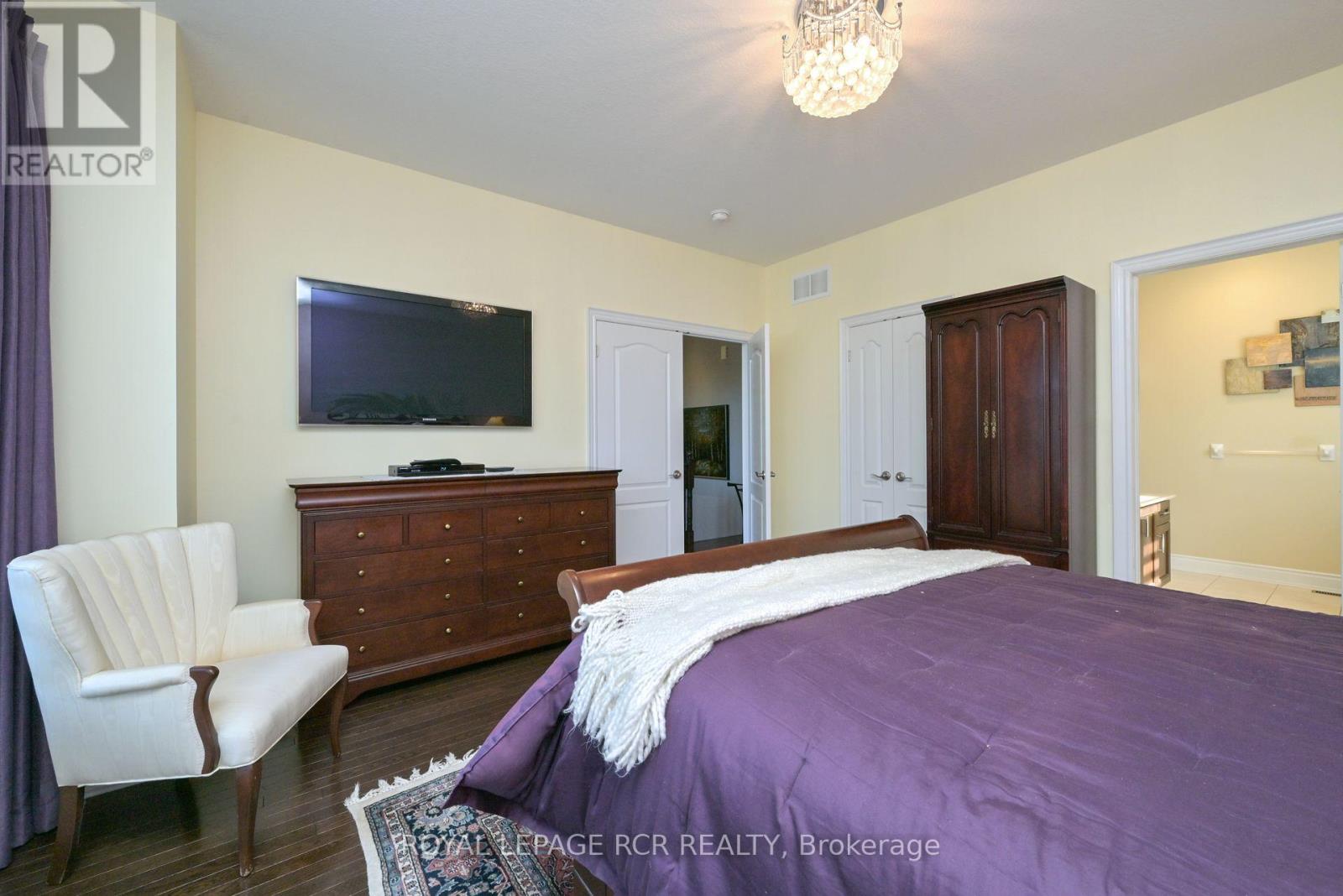 45 Hillcrest Drive, New Tecumseth, Ontario  L9R 0N4 - Photo 17 - N12439613