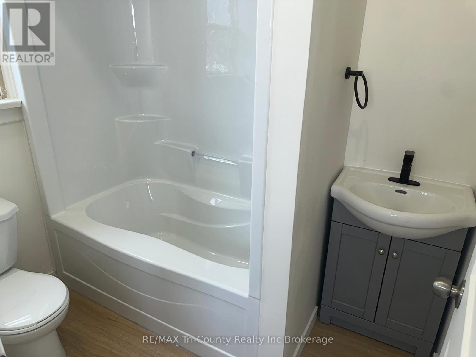 358 Glebe Street E, London East, Ontario  N5W 3T1 - Photo 10 - X12641652