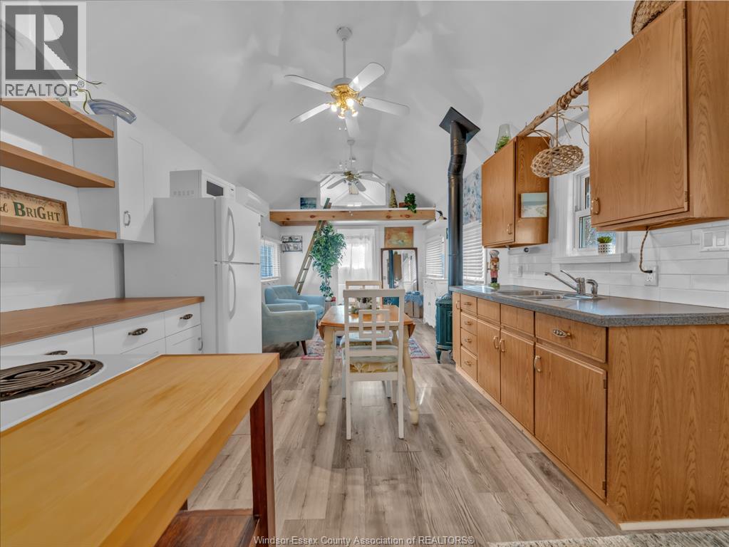 159 Ambassador Beach Road, Colchester, Ontario N0R 1G0 - Photo 11 - 25031856