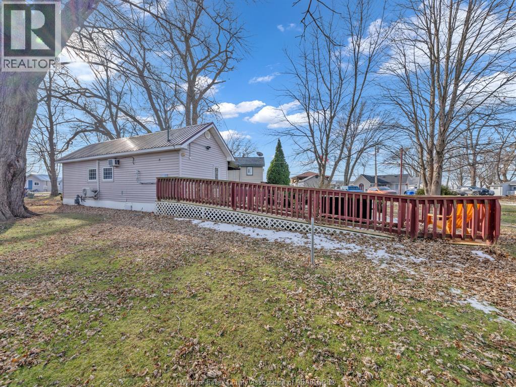 159 Ambassador Beach Road, Colchester, Ontario N0R 1G0 - Photo 25 - 25031856