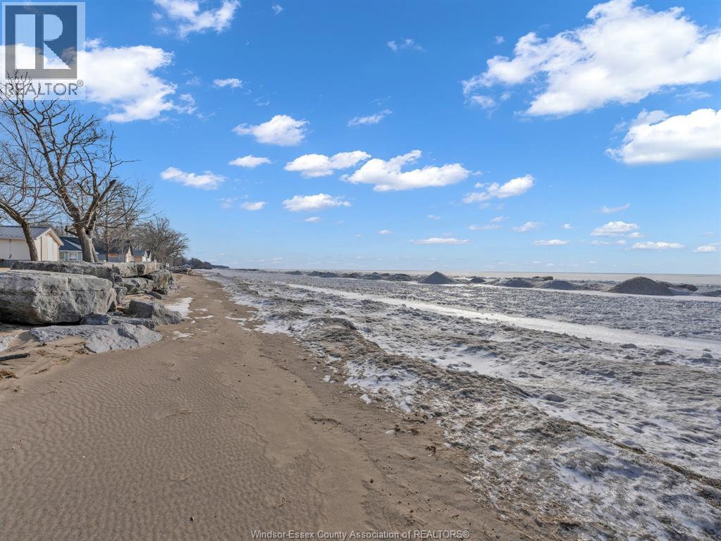 159 Ambassador Beach Road, Colchester, Ontario N0R 1G0 - Photo 31 - 25031856