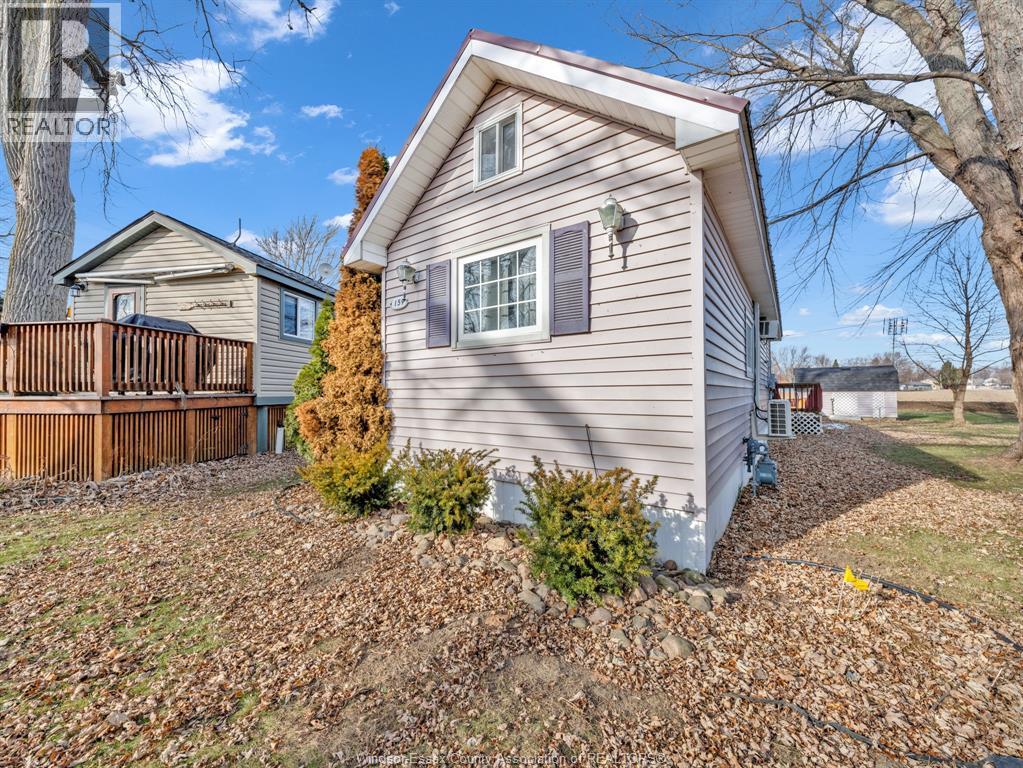 159 Ambassador Beach Road, Colchester, Ontario N0R 1G0 - Photo 4 - 25031856