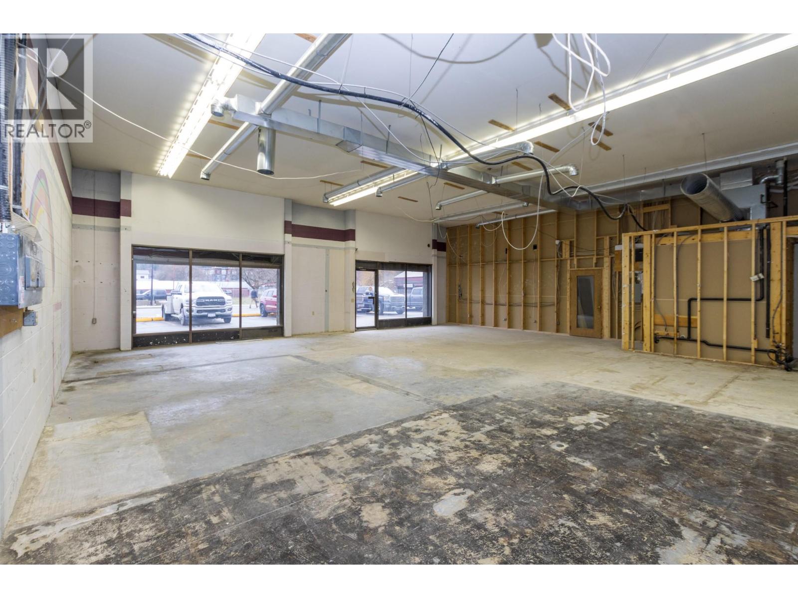 471 5 Street Sw Unit# 3, Salmon Arm, British Columbia  V1E 1S9 - Photo 3 - 10371214