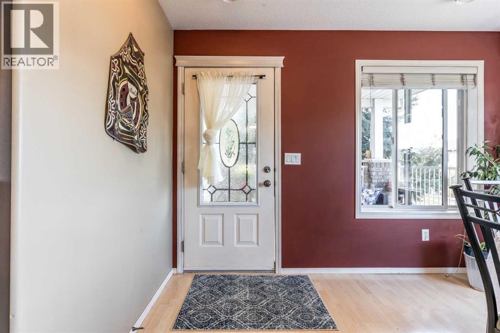 321 Washington Way Se, Medicine Hat, Alberta  T1A 8T9 - Photo 8 - A2260459