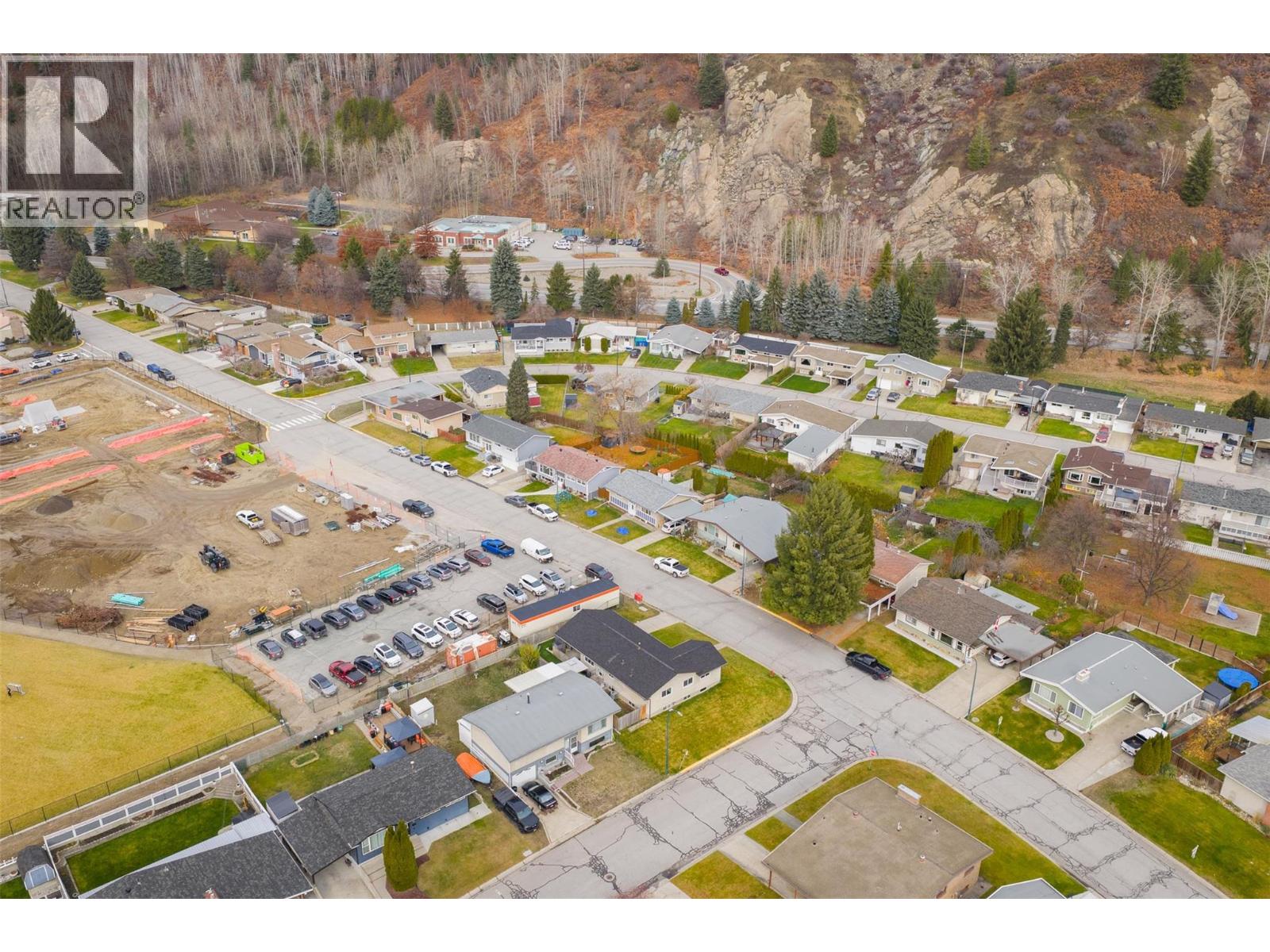 3690 Carnation Drive, Trail, British Columbia  V1R 2W6 - Photo 40 - 10371309