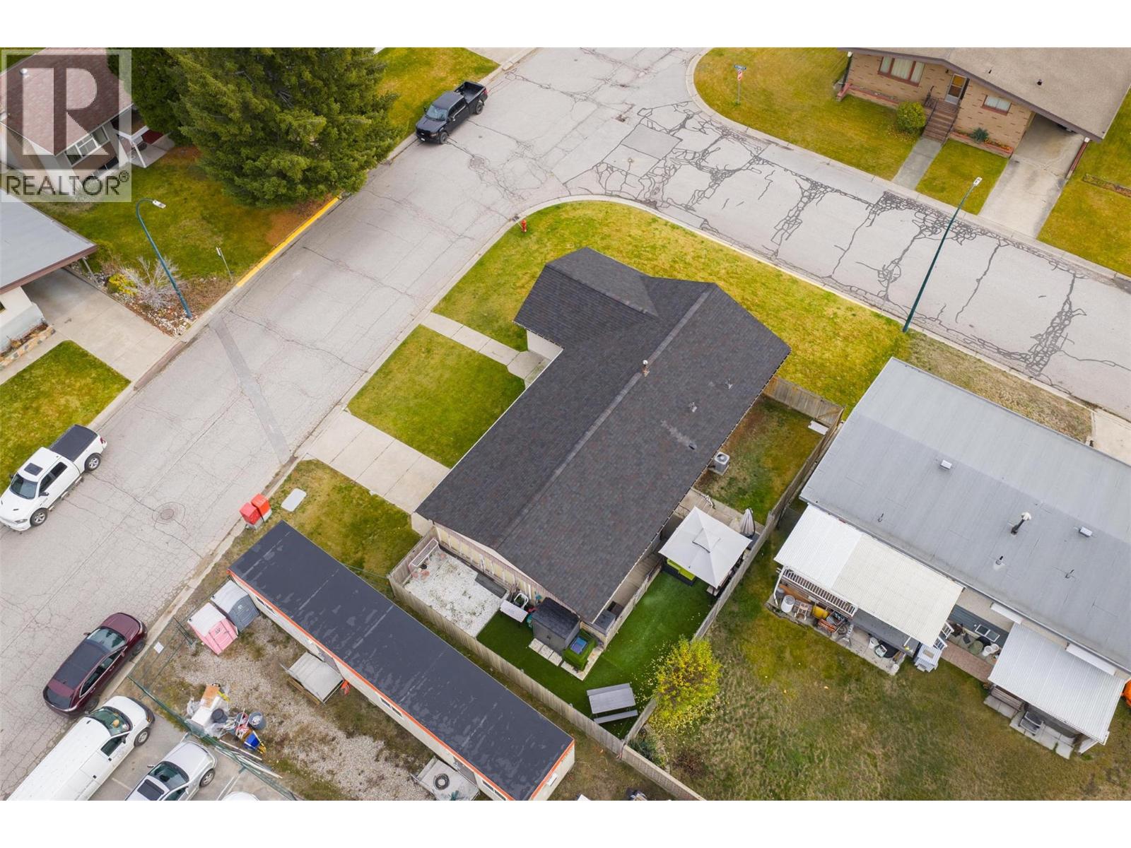 3690 Carnation Drive, Trail, British Columbia  V1R 2W6 - Photo 38 - 10371309