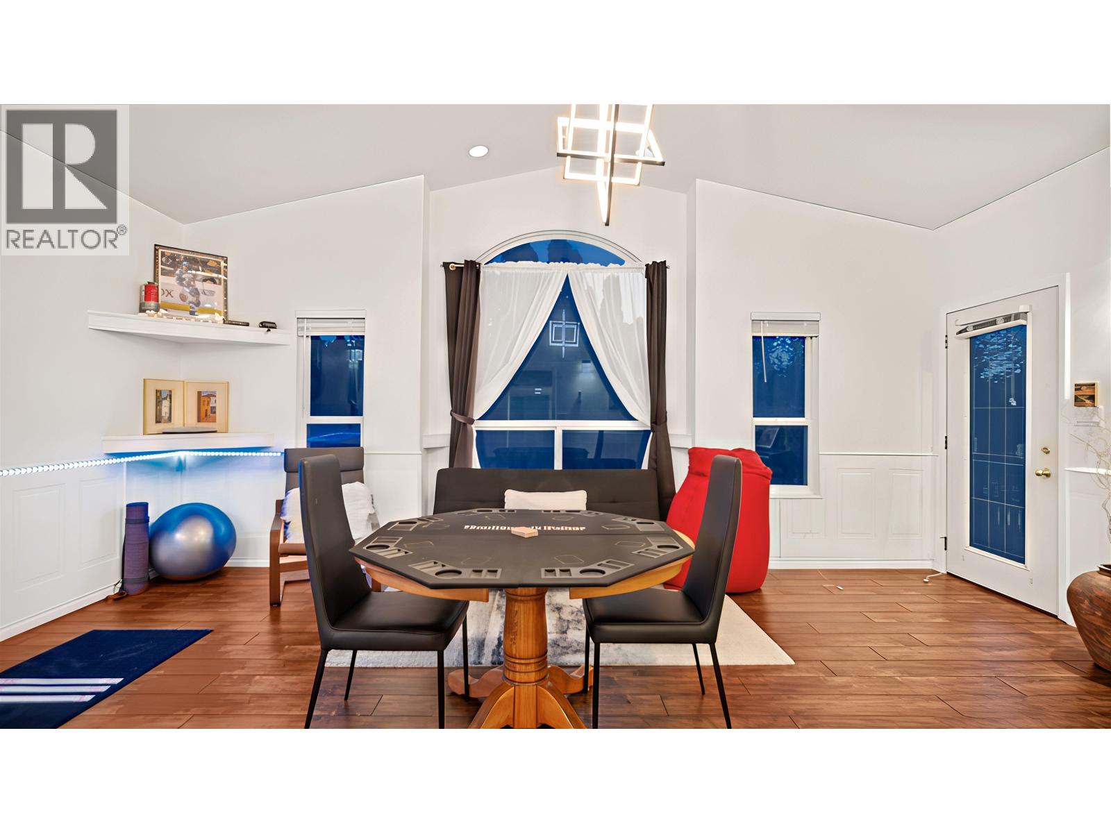 21124 Glenwood Avenue, Maple Ridge, British Columbia  V2X 8K5 - Photo 16 - R3071919