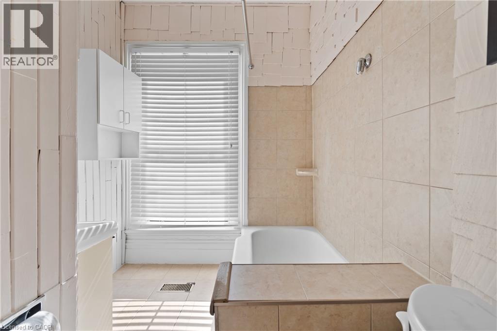 5368 Menzie Street, Niagara Falls, Ontario  L2E 2V8 - Photo 24 - 40790984