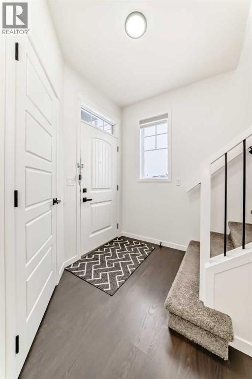 31 Creekside Grove Sw, Calgary, Alberta  T2X 4A8 - Photo 5 - A2272984