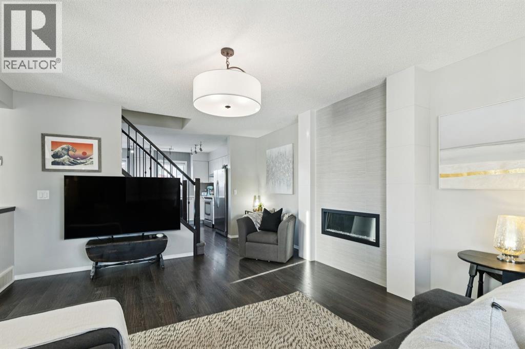 4 Copperfield Rise Se, Calgary, Alberta  T2Z 4R6 - Photo 9 - A2274899