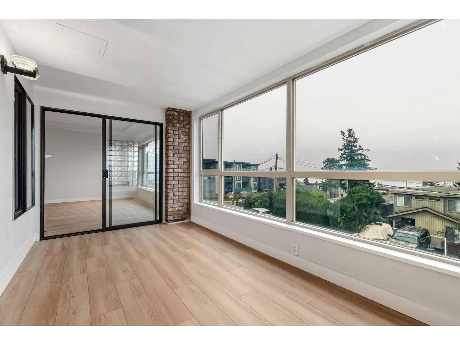 204 15176 Buena Vista Avenue, White Rock, British Columbia  V4B 1Y3 - Photo 15 - R3074456