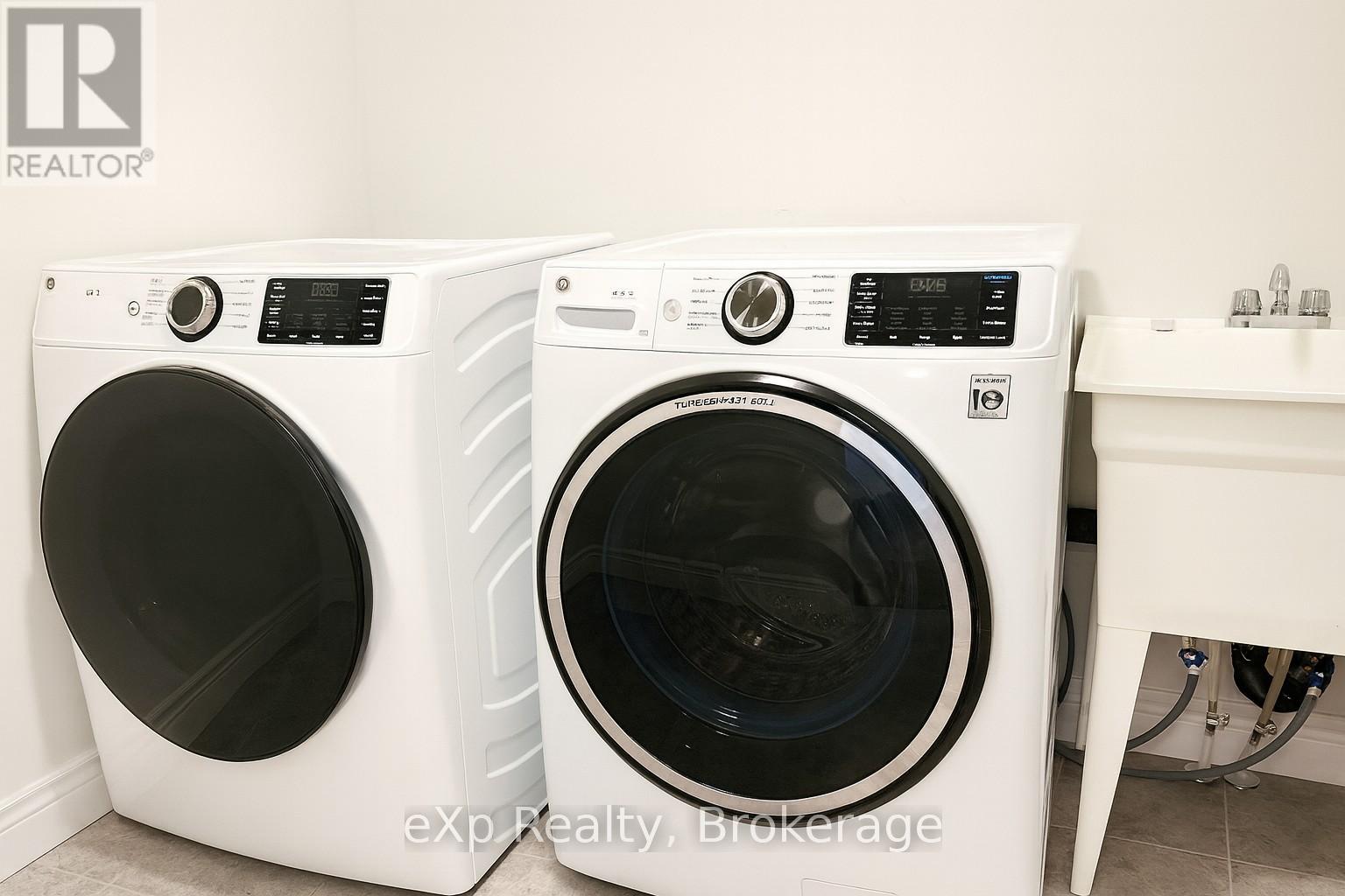 50 Quinn Forest Drive, Bracebridge, Ontario  P1L 1W9 - Photo 23 - X12455957