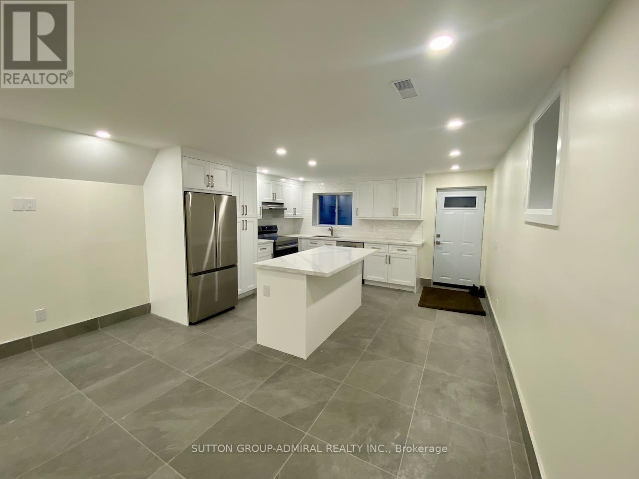 6 - 347 Northcliffe Boulevard, Toronto, Ontario  M6E 3K9 - Photo 2 - C12641628