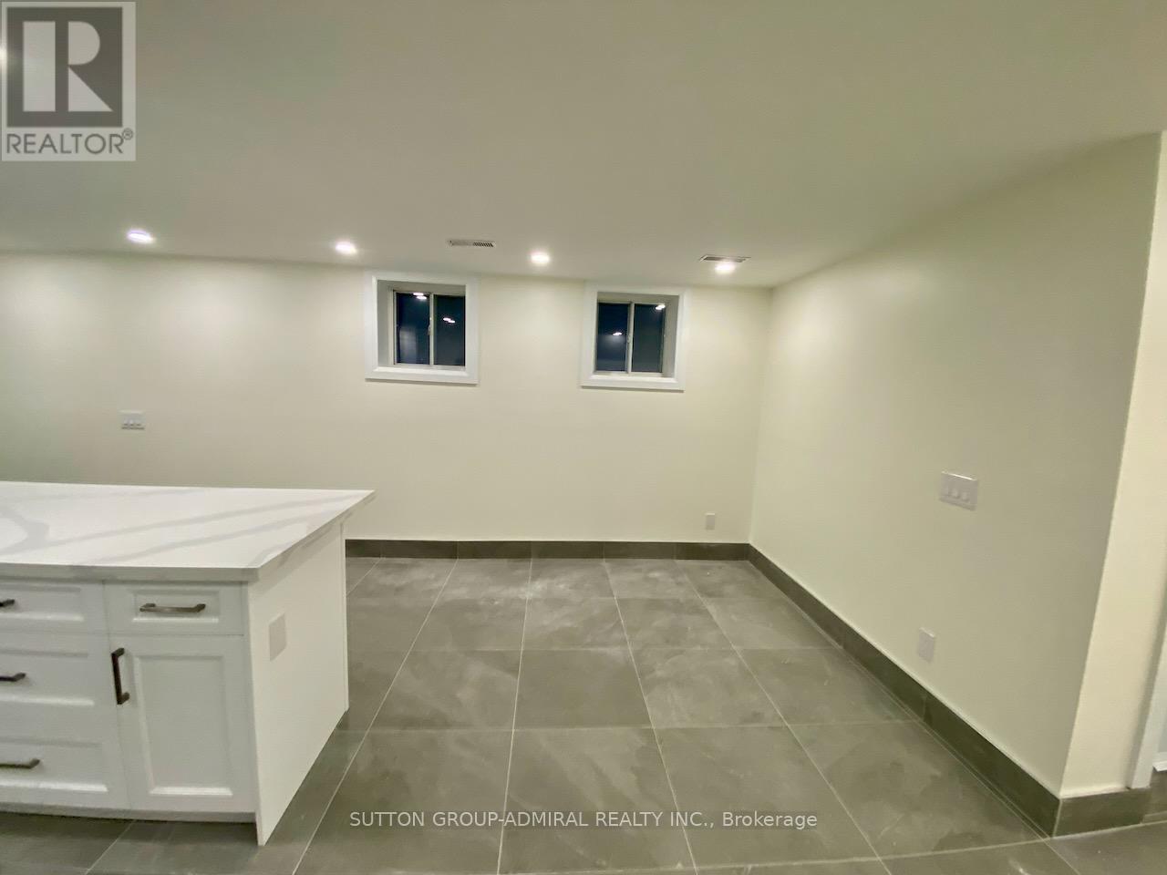 6 - 347 Northcliffe Boulevard, Toronto, Ontario  M6E 3K9 - Photo 9 - C12641628