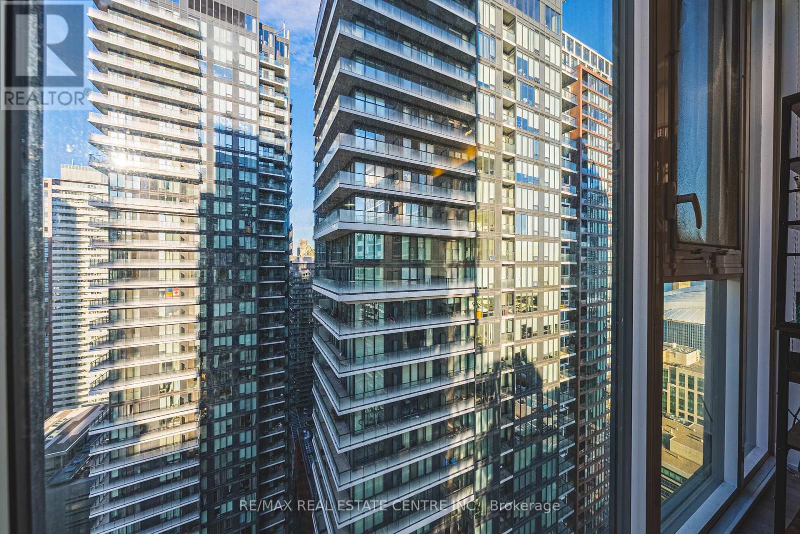 3307 - 357 King Street W, Toronto, Ontario  M5V 0S7 - Photo 11 - C12641698