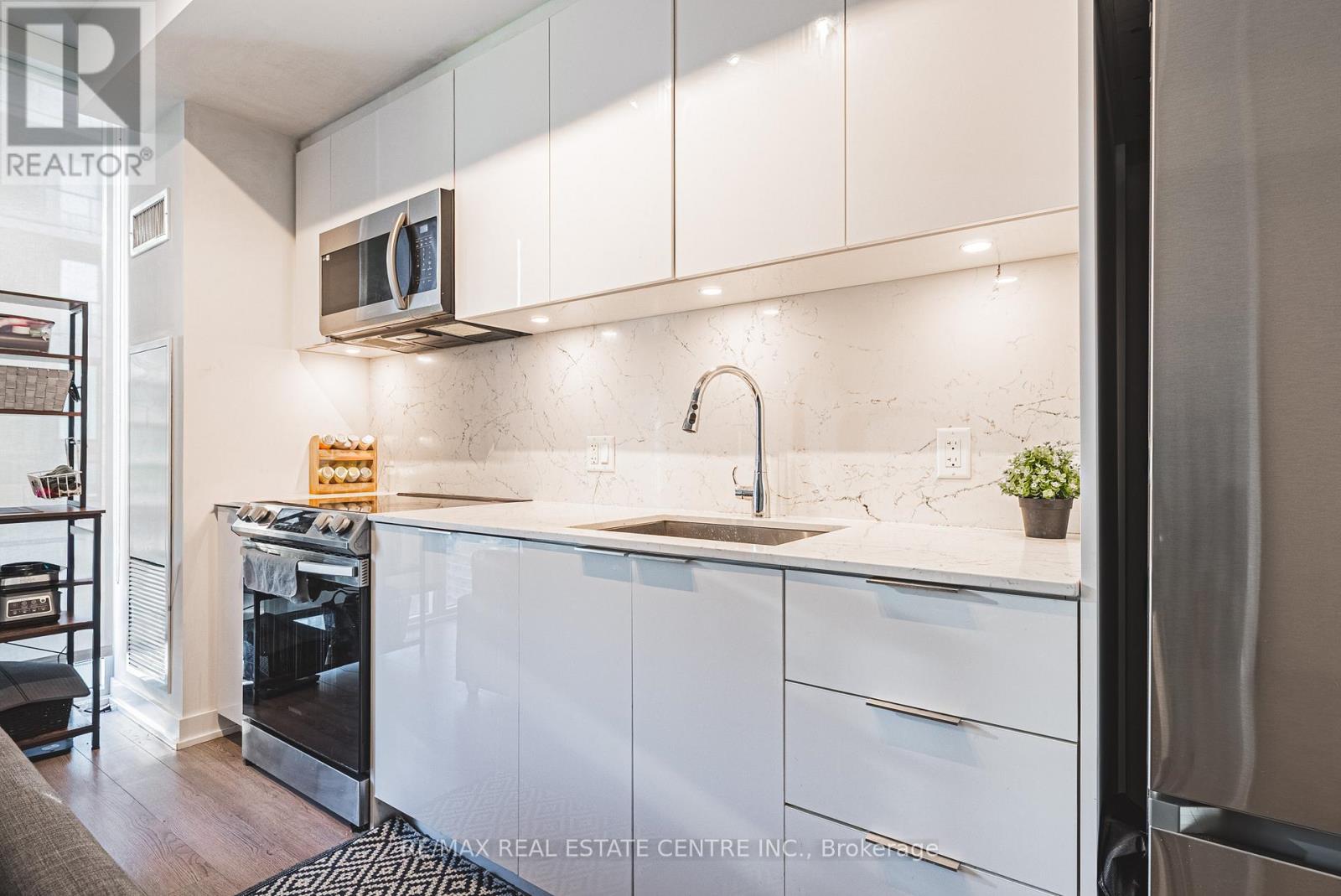 3307 - 357 King Street W, Toronto, Ontario  M5V 0S7 - Photo 15 - C12641698