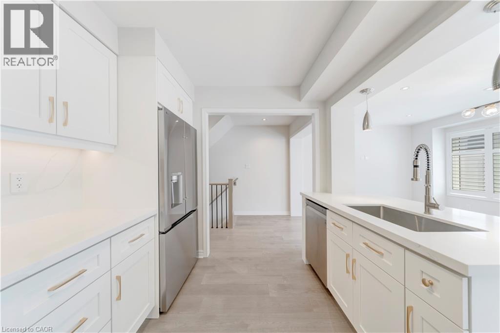 244 Ellen Davidson Drive, Oakville, Ontario  L6M 0V2 - Photo 12 - 40794427