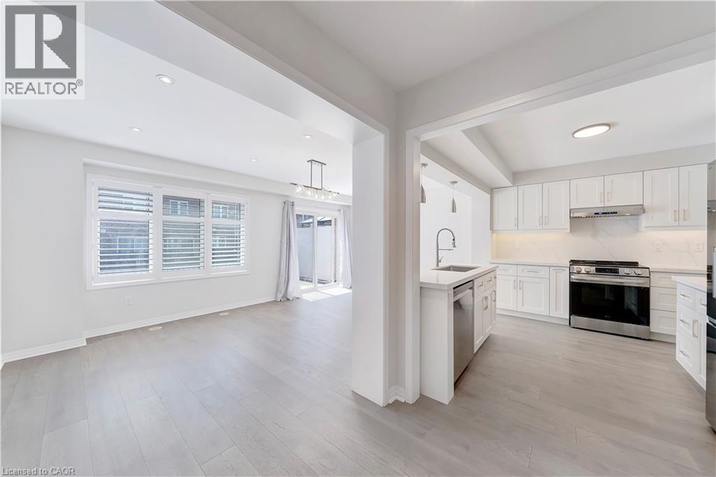 244 Ellen Davidson Drive, Oakville, Ontario  L6M 0V2 - Photo 9 - 40794427