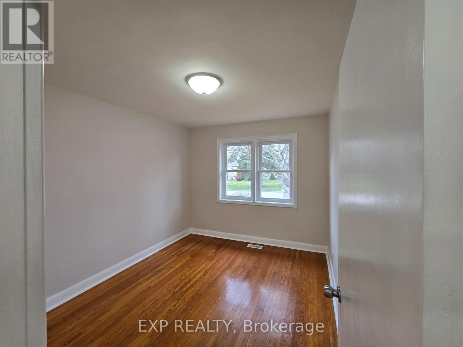 24 Fulham Street, Toronto, Ontario  M1S 2A4 - Photo 15 - E12641676