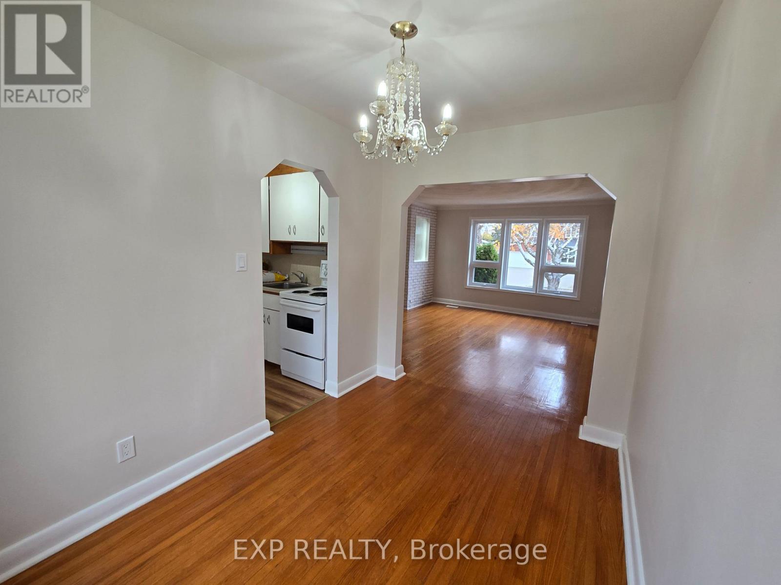 24 Fulham Street, Toronto, Ontario  M1S 2A4 - Photo 8 - E12641676