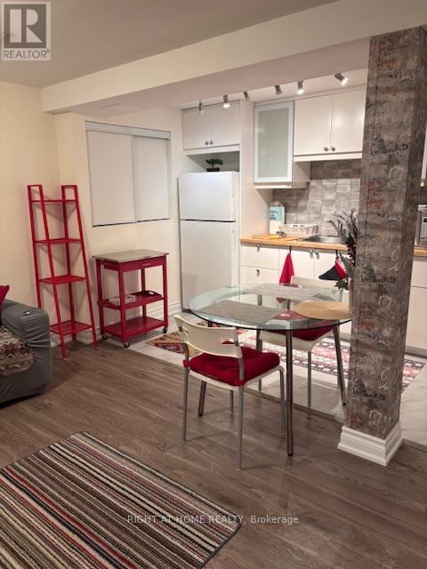 21 - 72 Dusay Place, Toronto, Ontario  M1W 2N2 - Photo 2 - E12641682