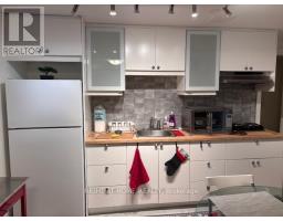 21 - 72 DUSAY PLACE, Toronto, Ontario