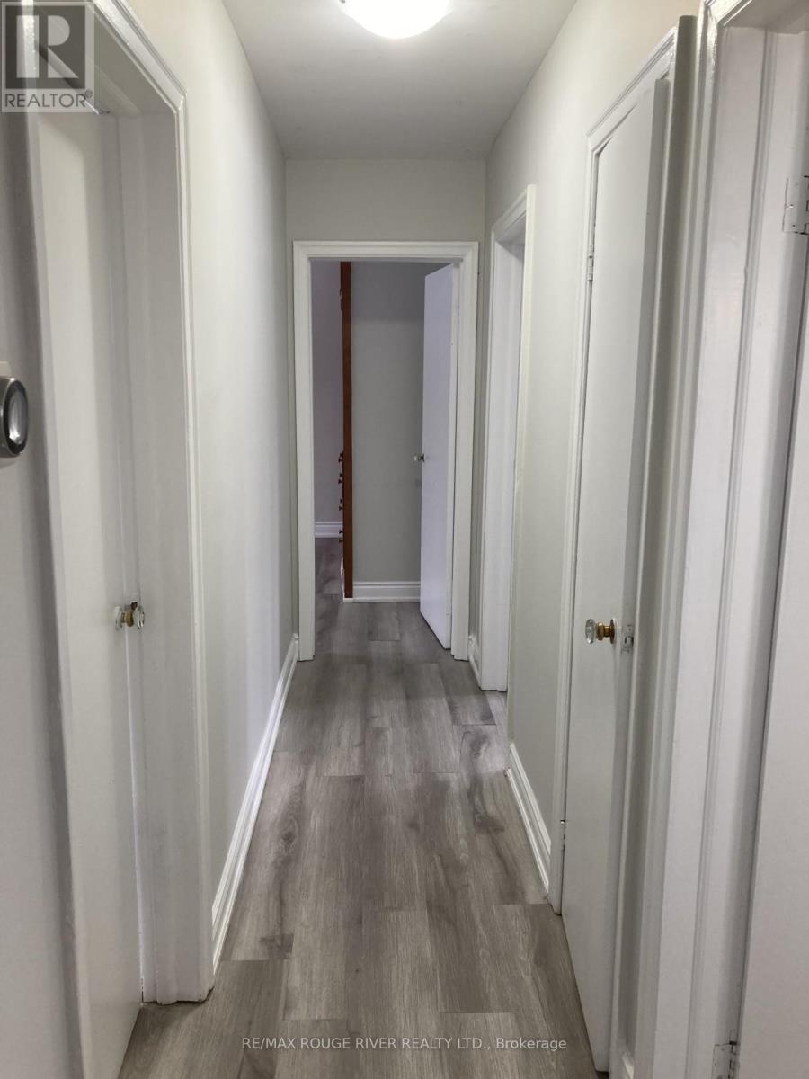 319 Burk Street, Oshawa, Ontario  L1J 4C7 - Photo 5 - E12641706