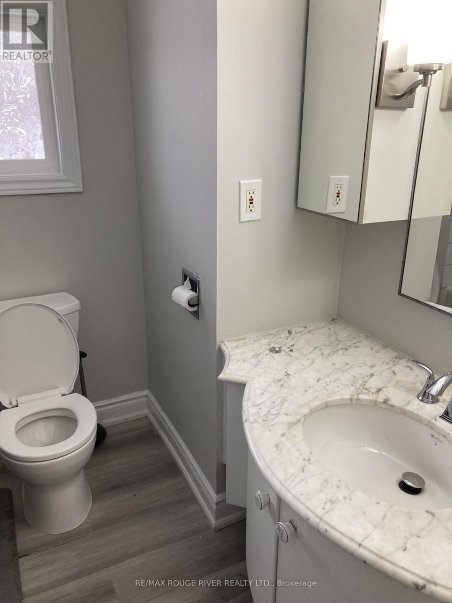 319 Burk Street, Oshawa, Ontario  L1J 4C7 - Photo 8 - E12641706