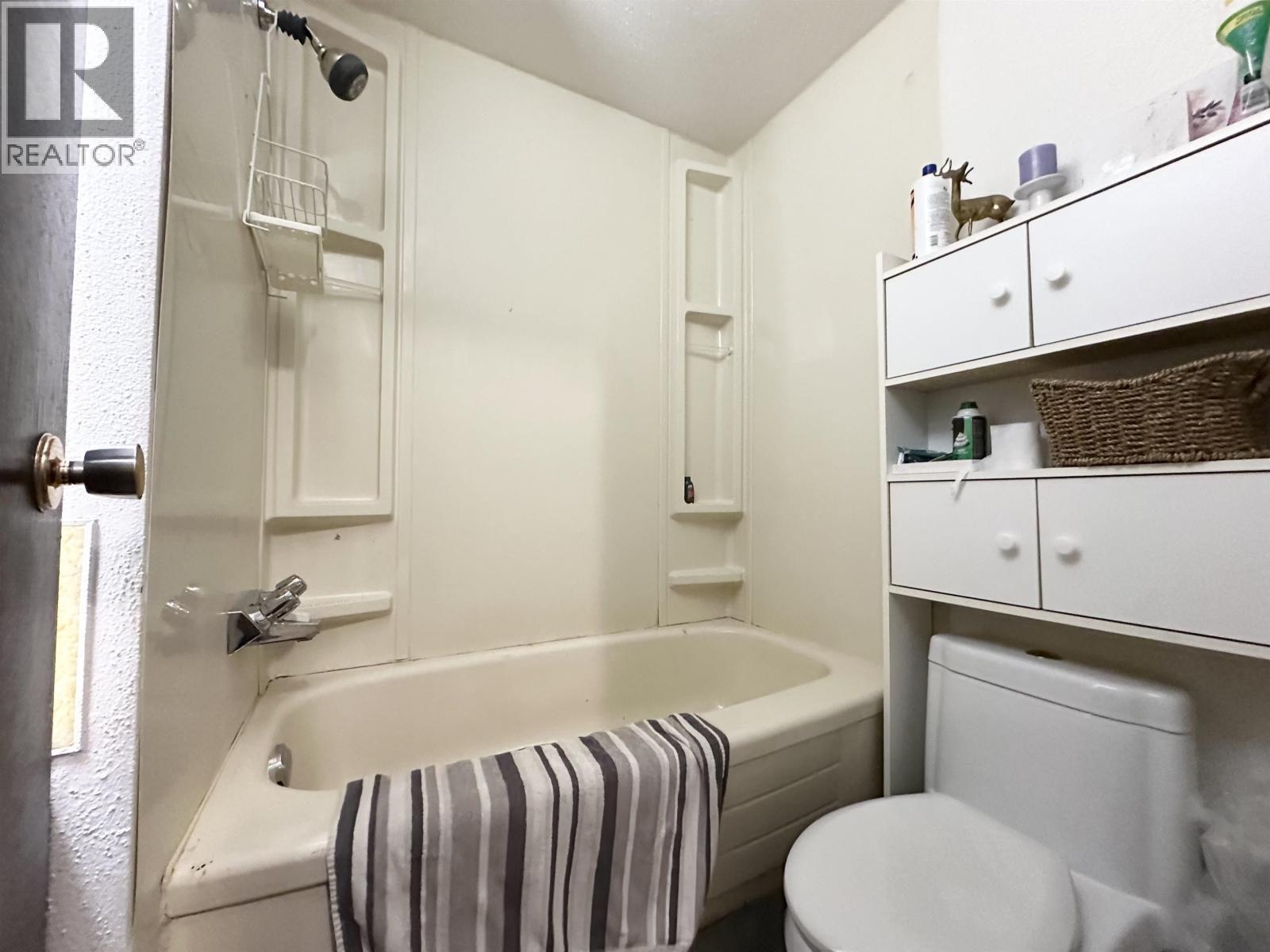 10708 104 Avenue, Fort St. John, British Columbia  V1J 2L3 - Photo 14 - R3074370