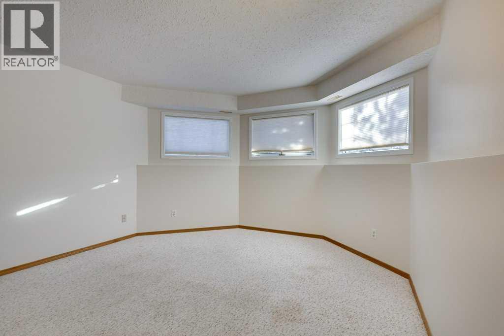 16 Lawrence Crescent, Red Deer, Alberta  T4R 2P2 - Photo 28 - A2272992