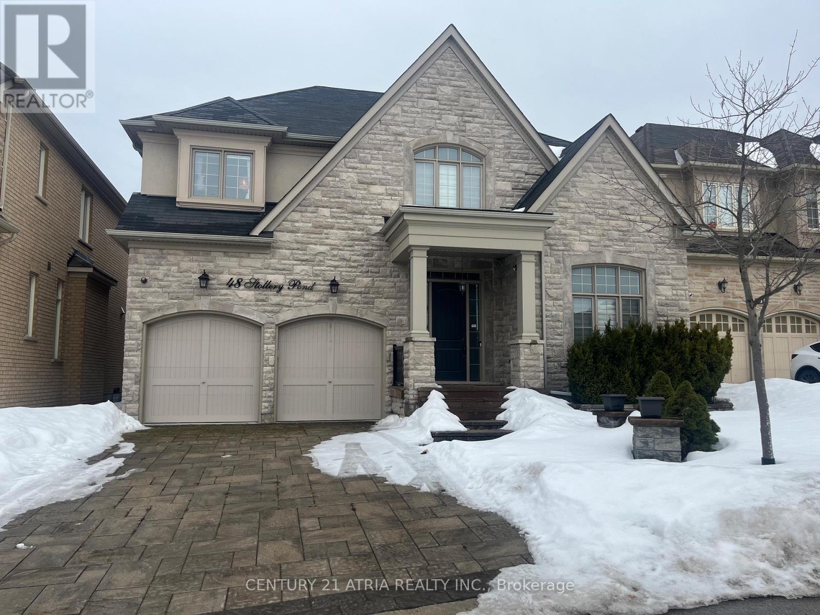 48 STOLLERY POND CRESCENT, Markham, Ontario