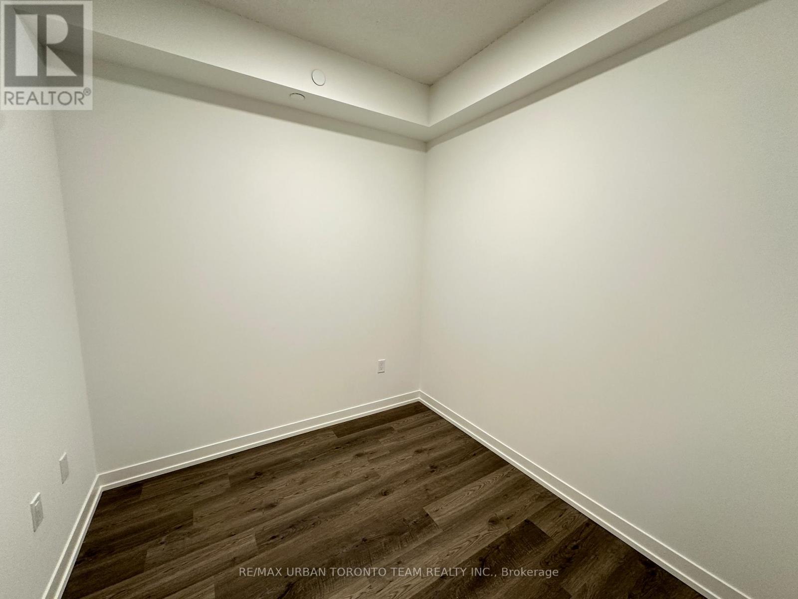 3011 - 8 Interchange Way, Vaughan, Ontario  L4K 5Z7 - Photo 9 - N12641640