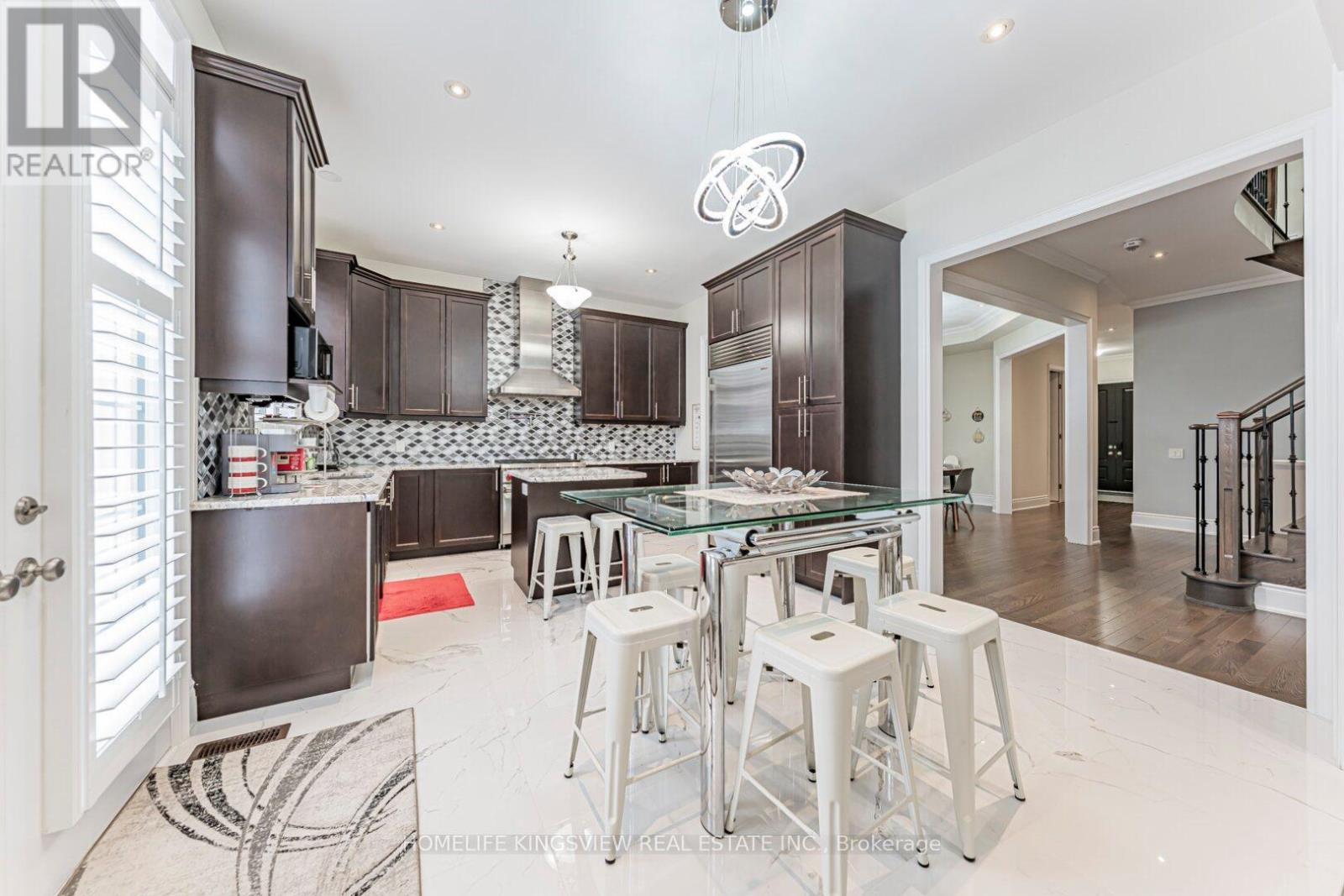 61 Ross Vennare Crescent, Vaughan, Ontario  L0J 1C0 - Photo 10 - N12641696