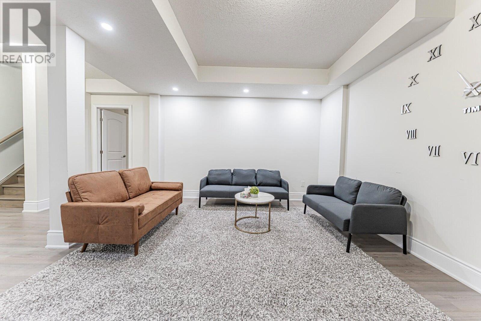 61 Ross Vennare Crescent, Vaughan, Ontario  L0J 1C0 - Photo 42 - N12641696