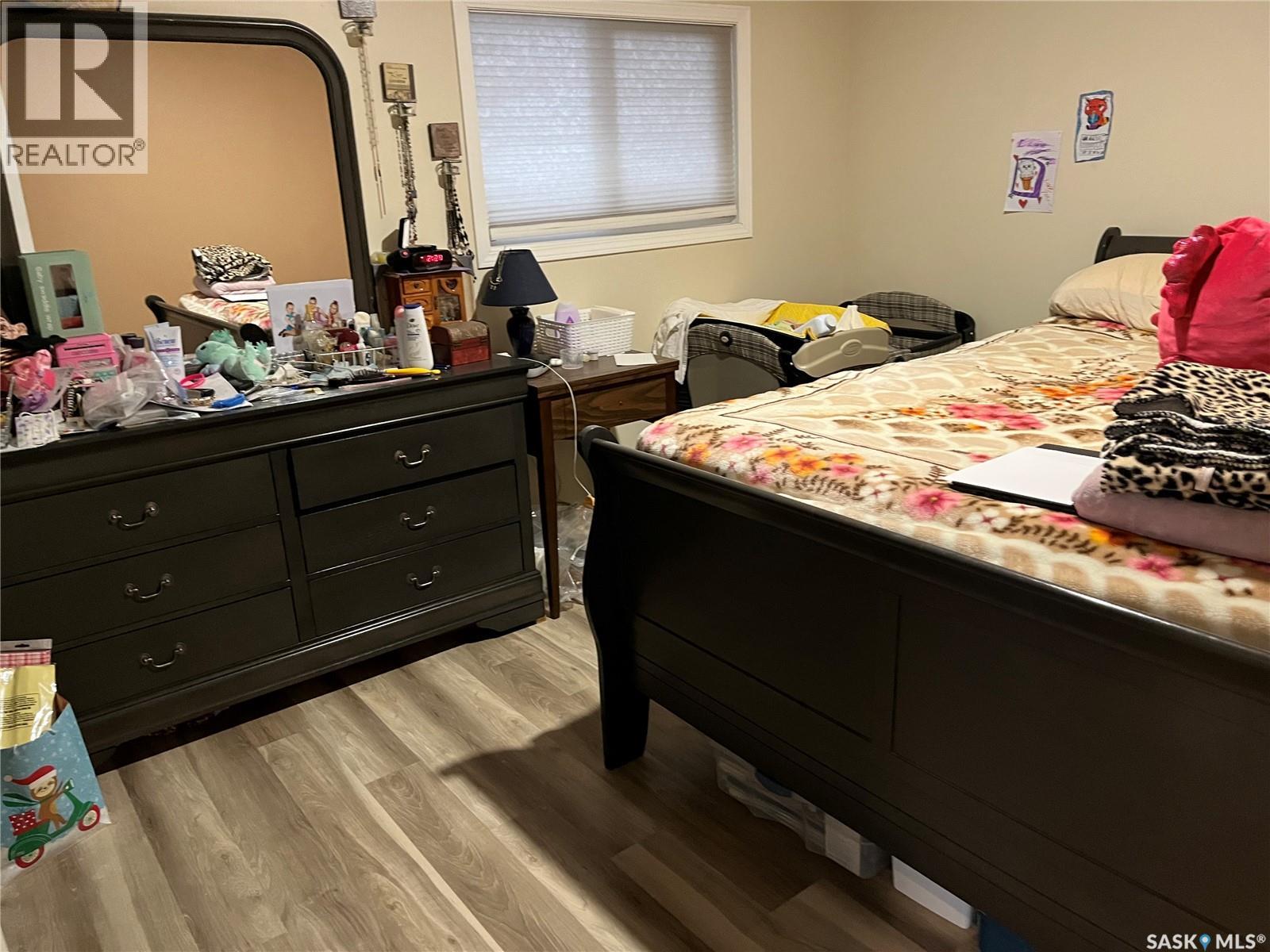 220 5th Avenue E, Gravelbourg, Saskatchewan  S0H 1X0 - Photo 15 - SK025781