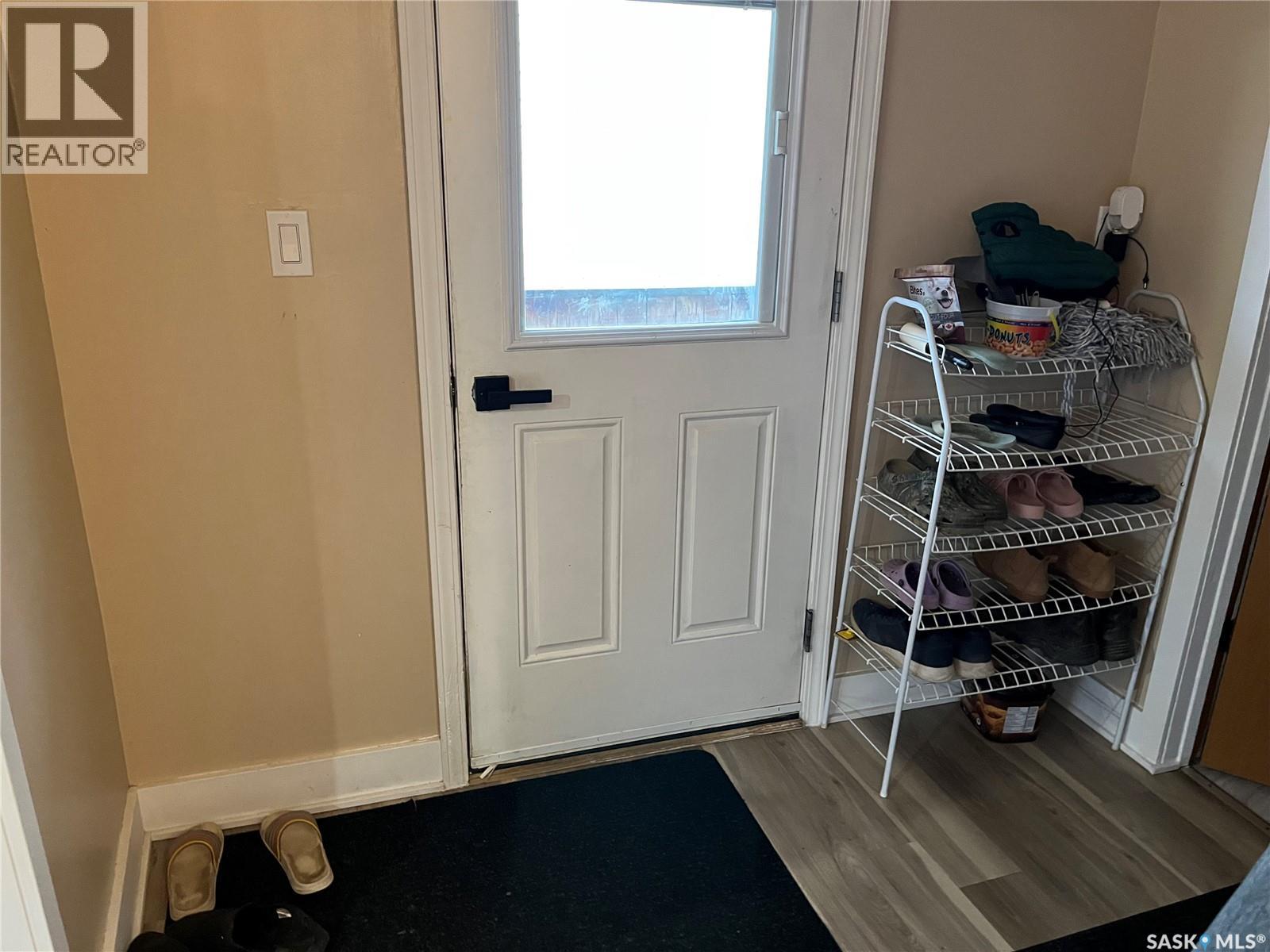 220 5th Avenue E, Gravelbourg, Saskatchewan  S0H 1X0 - Photo 19 - SK025781