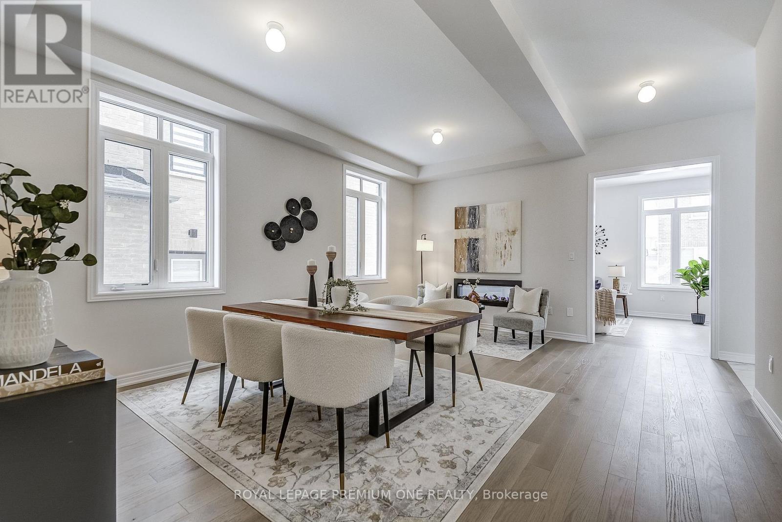 884 Plum Place, Milton, Ontario  L9T 7E7 - Photo 11 - W12368297