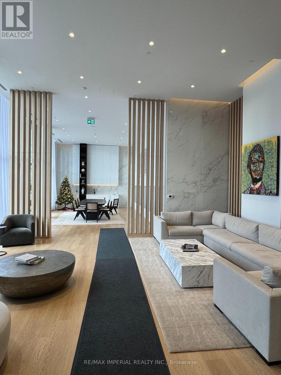 1215 - 3009 Novar Road, Mississauga, Ontario  L5B 1H7 - Photo 2 - W12640830