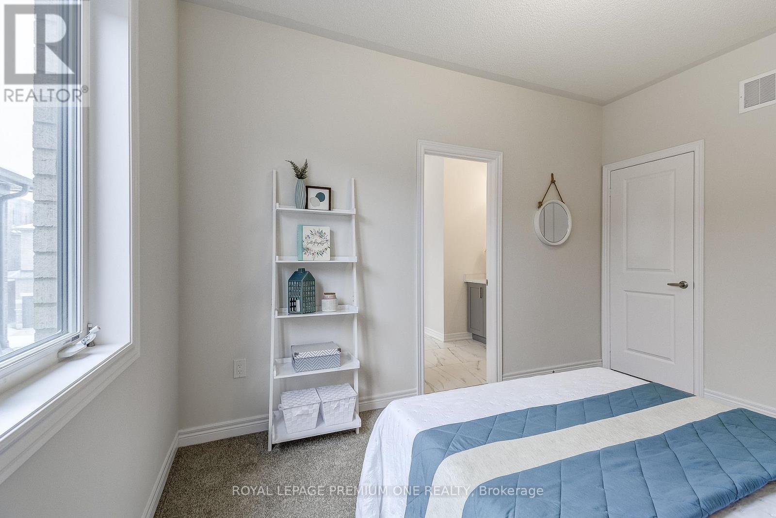 884 Plum Place, Milton, Ontario  L9T 7E7 - Photo 34 - W12368297