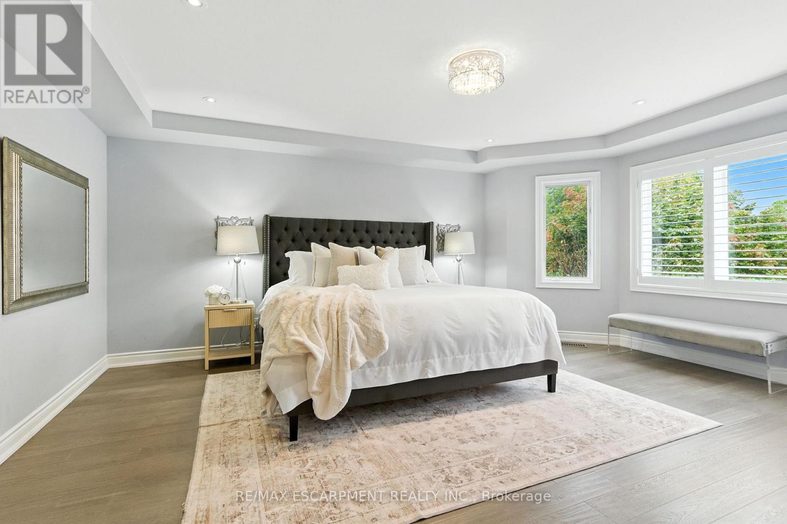 691 Merlot Court, Mississauga, Ontario  L5H 4M4 - Photo 25 - W12641638