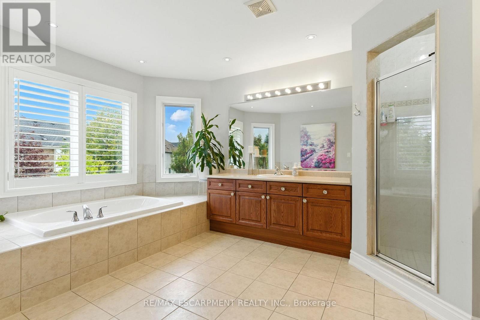 691 Merlot Court, Mississauga, Ontario  L5H 4M4 - Photo 28 - W12641638