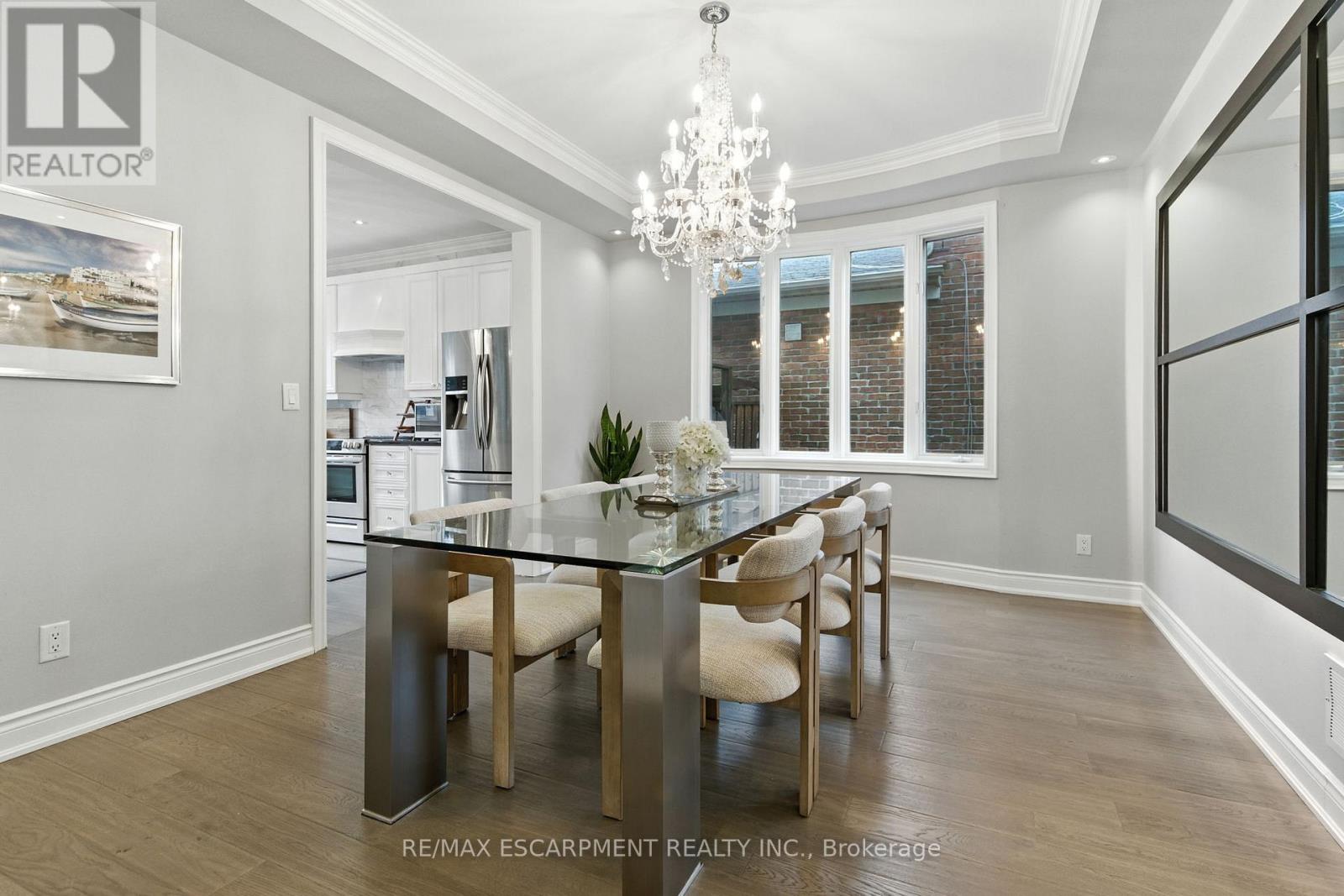 691 Merlot Court, Mississauga, Ontario  L5H 4M4 - Photo 7 - W12641638