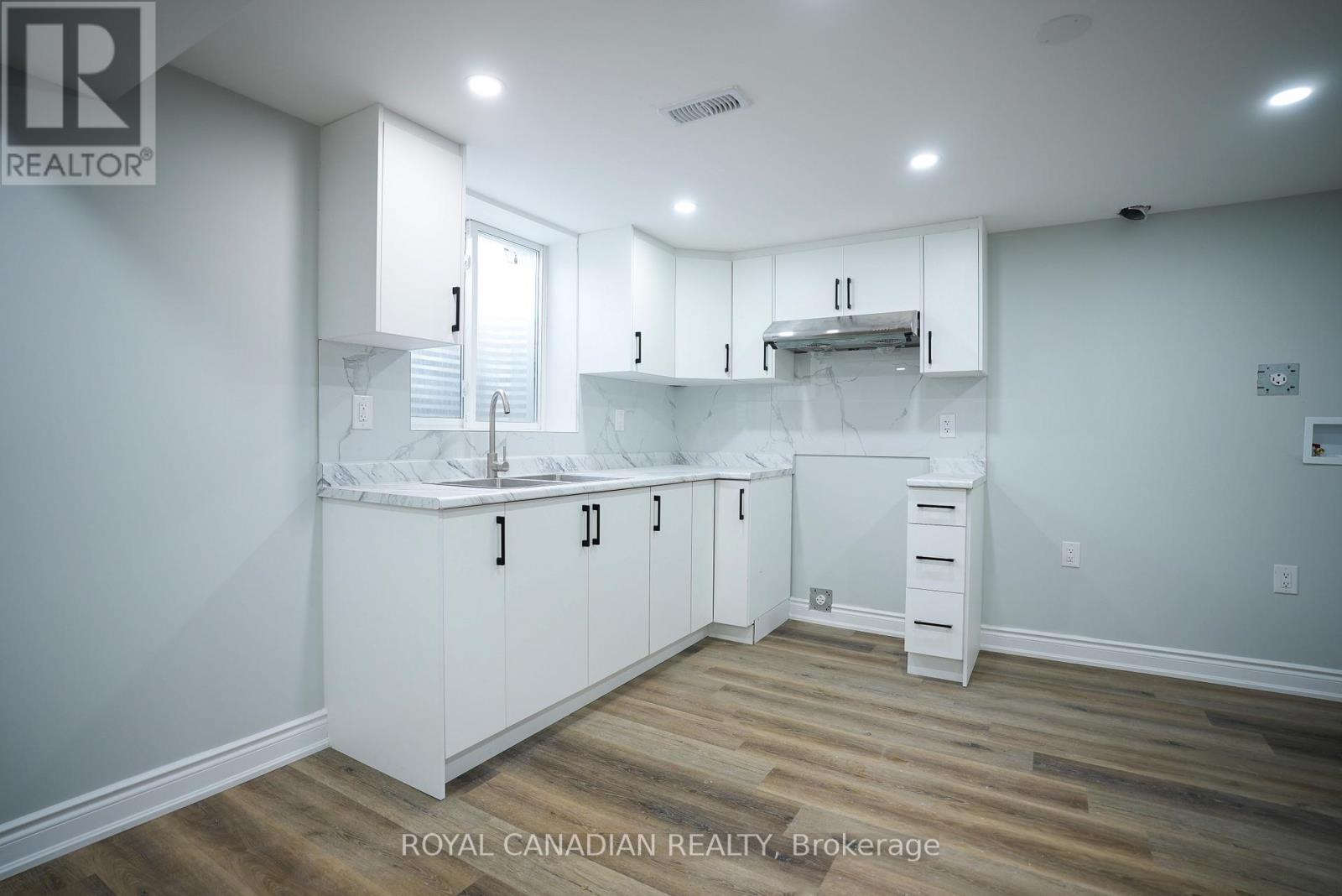 67 Sutherland Avenue, Brampton, Ontario  L6V 2H6 - Photo 19 - W12641686