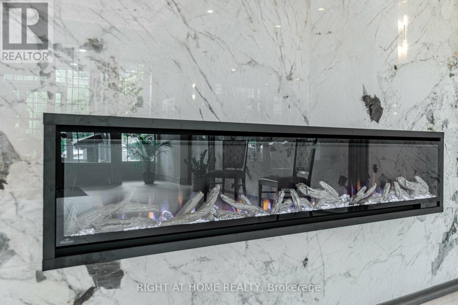 802 - 2325 Central Park Drive, Oakville, Ontario  L6H 0E5 - Photo 5 - W12641694